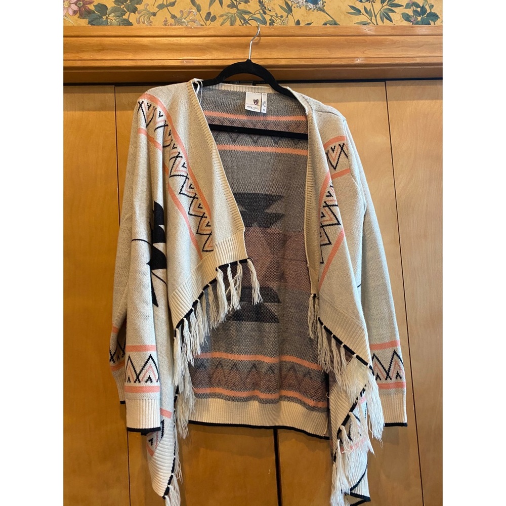 Aztec Cardigan - Picture 4 of 6